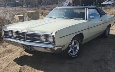 Ford-Galaxie-1970-2