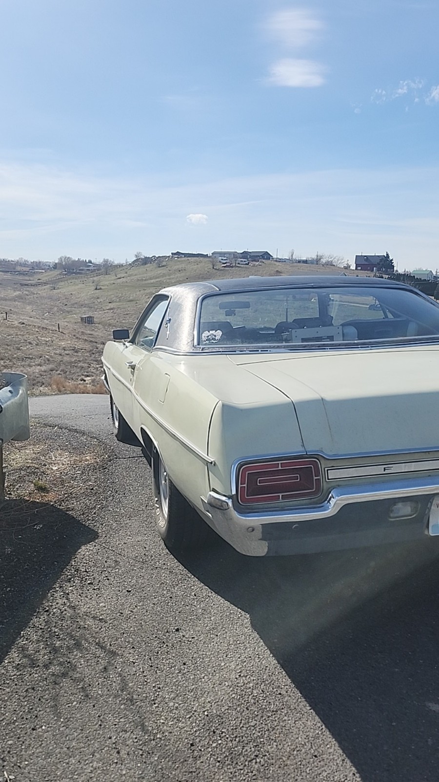 Ford-Galaxie-1970-3