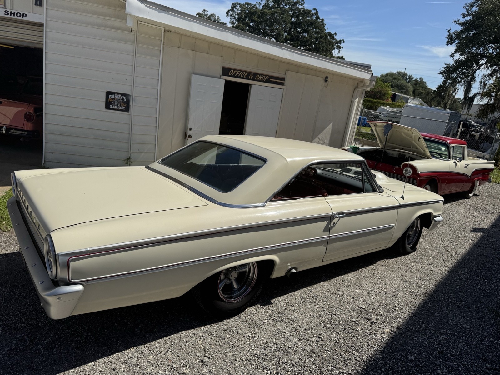 Ford-Galaxy-1963-9