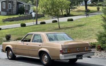 Ford-Granada-1975-Sedan-5