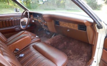 Ford-LTD-1977-Coupe-22