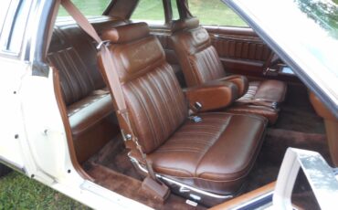 Ford-LTD-1977-Coupe-23