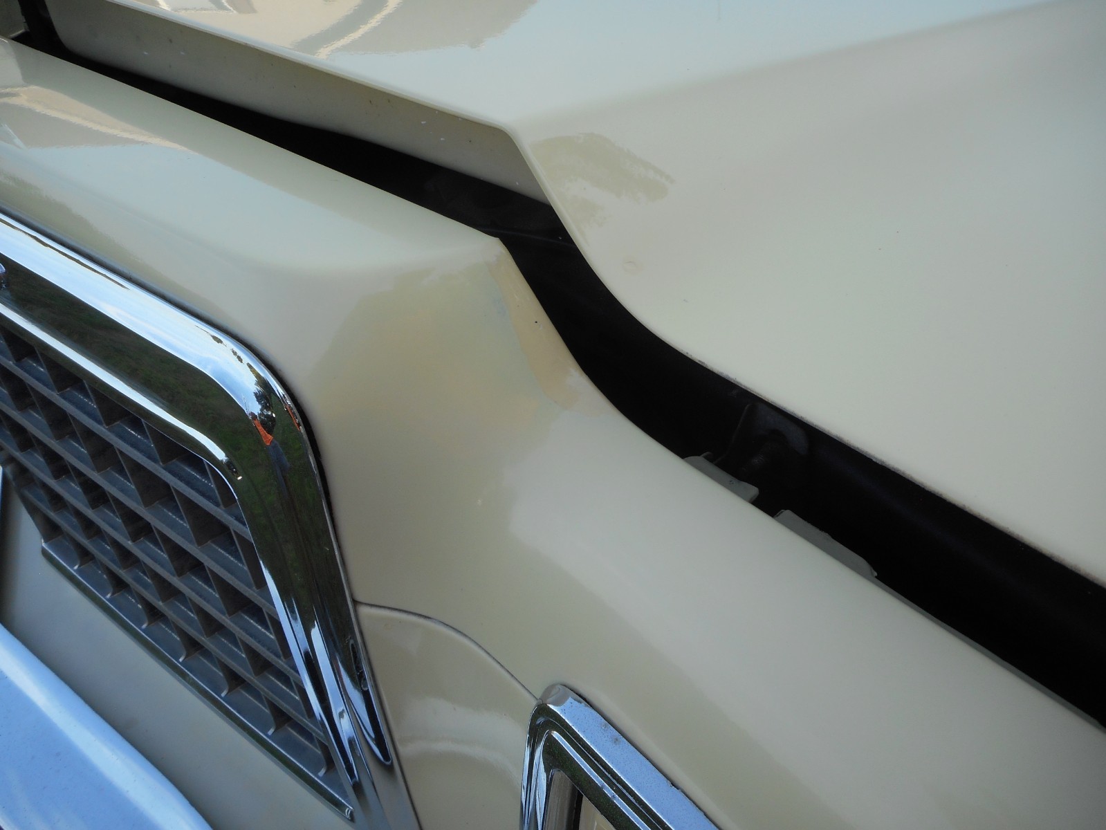 Ford-LTD-1977-Coupe-28