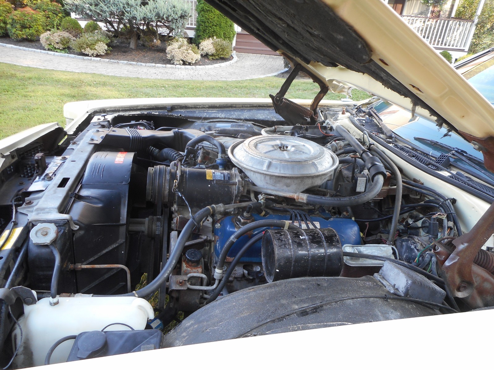 Ford-LTD-1977-Coupe-29