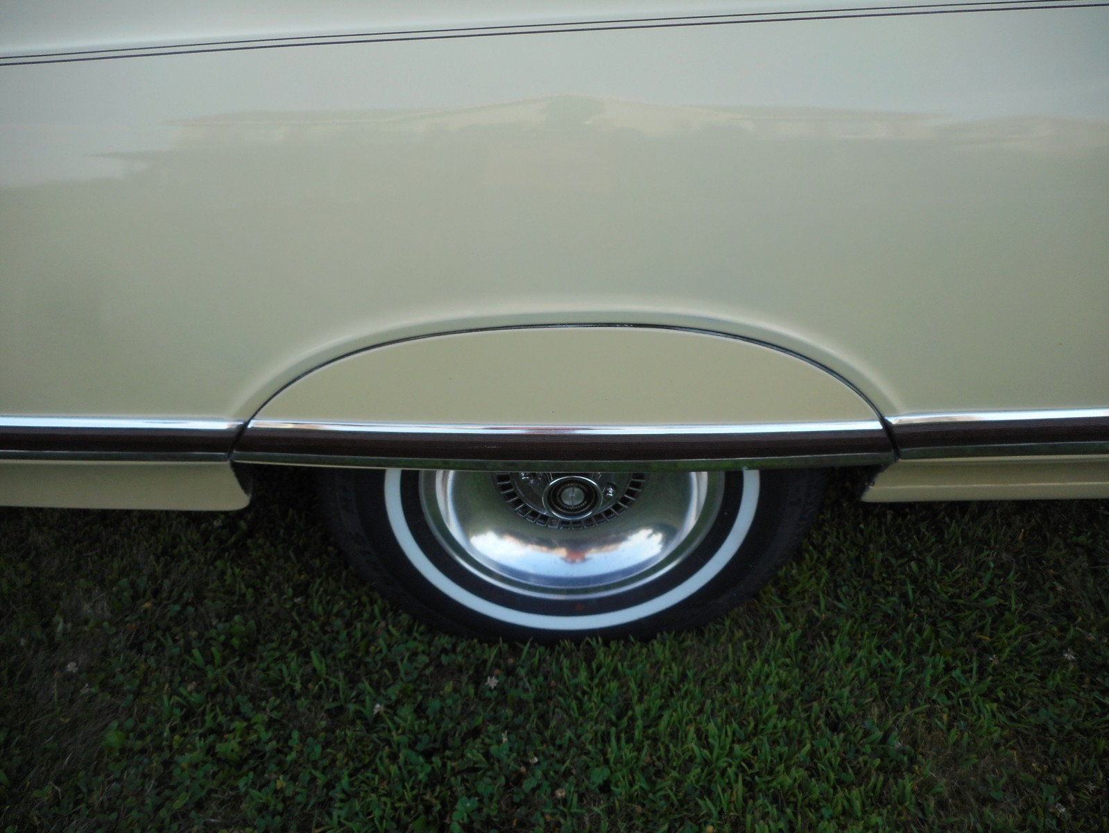 Ford-LTD-1977-Coupe-38