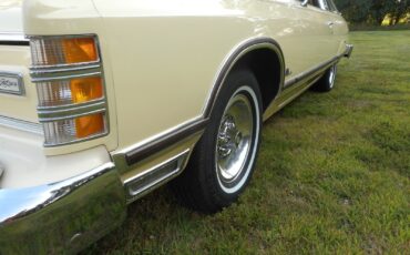 Ford-LTD-1977-Coupe-7