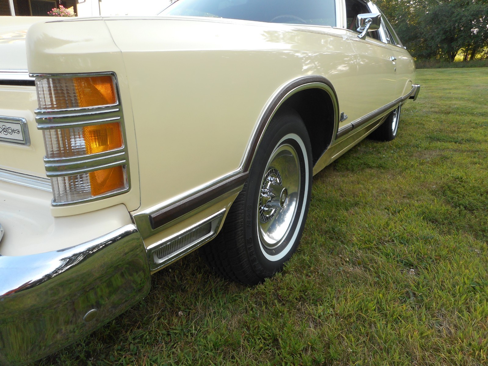 Ford-LTD-1977-Coupe-7