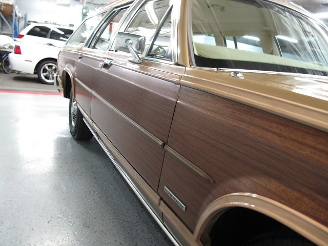 Ford-LTD-Crown-Victoria-1984-12