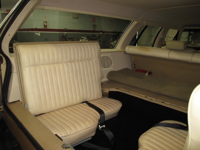 Ford-LTD-Crown-Victoria-1984-25