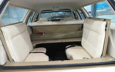 Ford-LTD-Crown-Victoria-1984-29