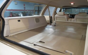 Ford-LTD-Crown-Victoria-1984-32