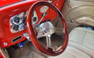 Ford-Model-40-1933-Red-Beige-18