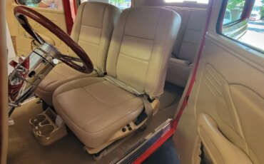 Ford-Model-40-1933-Red-Beige-24