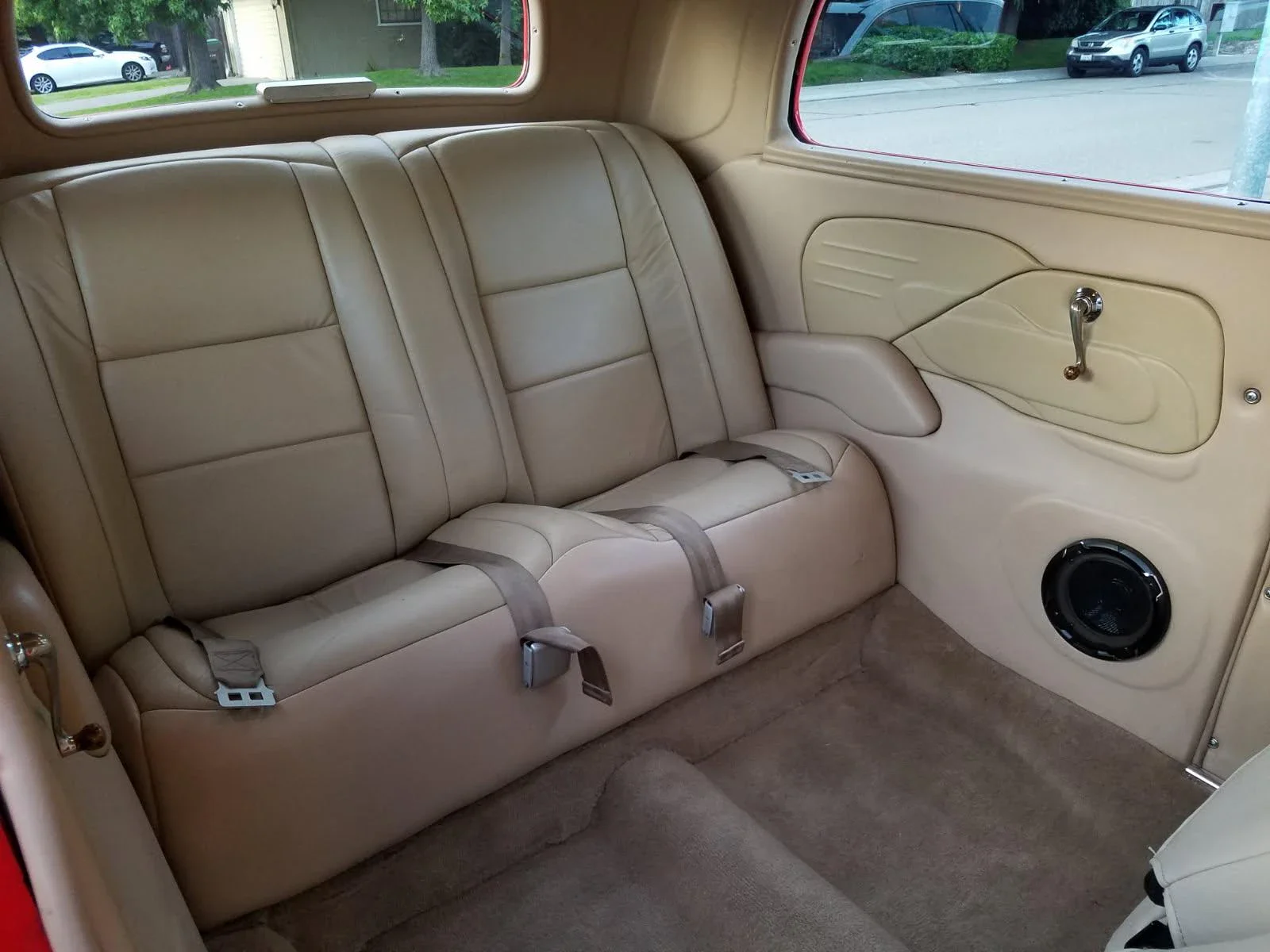 Ford-Model-40-1933-Red-Beige-28