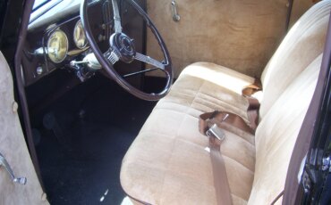 Ford-Model-78-1937-Black-Tan-1