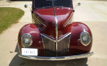 Ford-Model-91a-1939-Burgundy-Tan-13