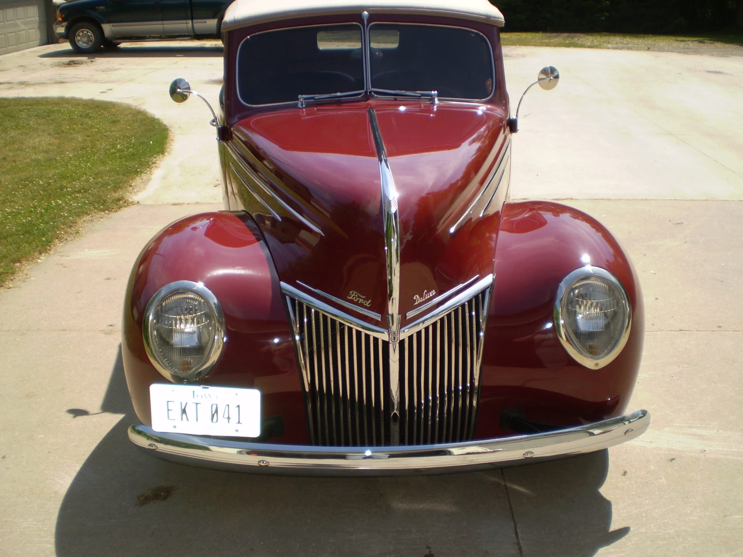 Ford-Model-91a-1939-Burgundy-Tan-13