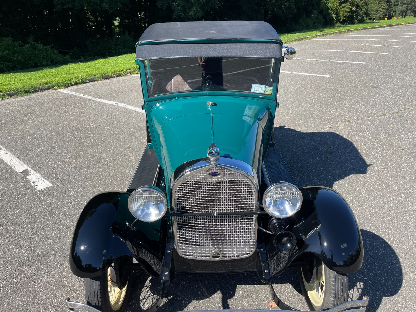 Ford-Model-A-1929-Business-Coupe-13