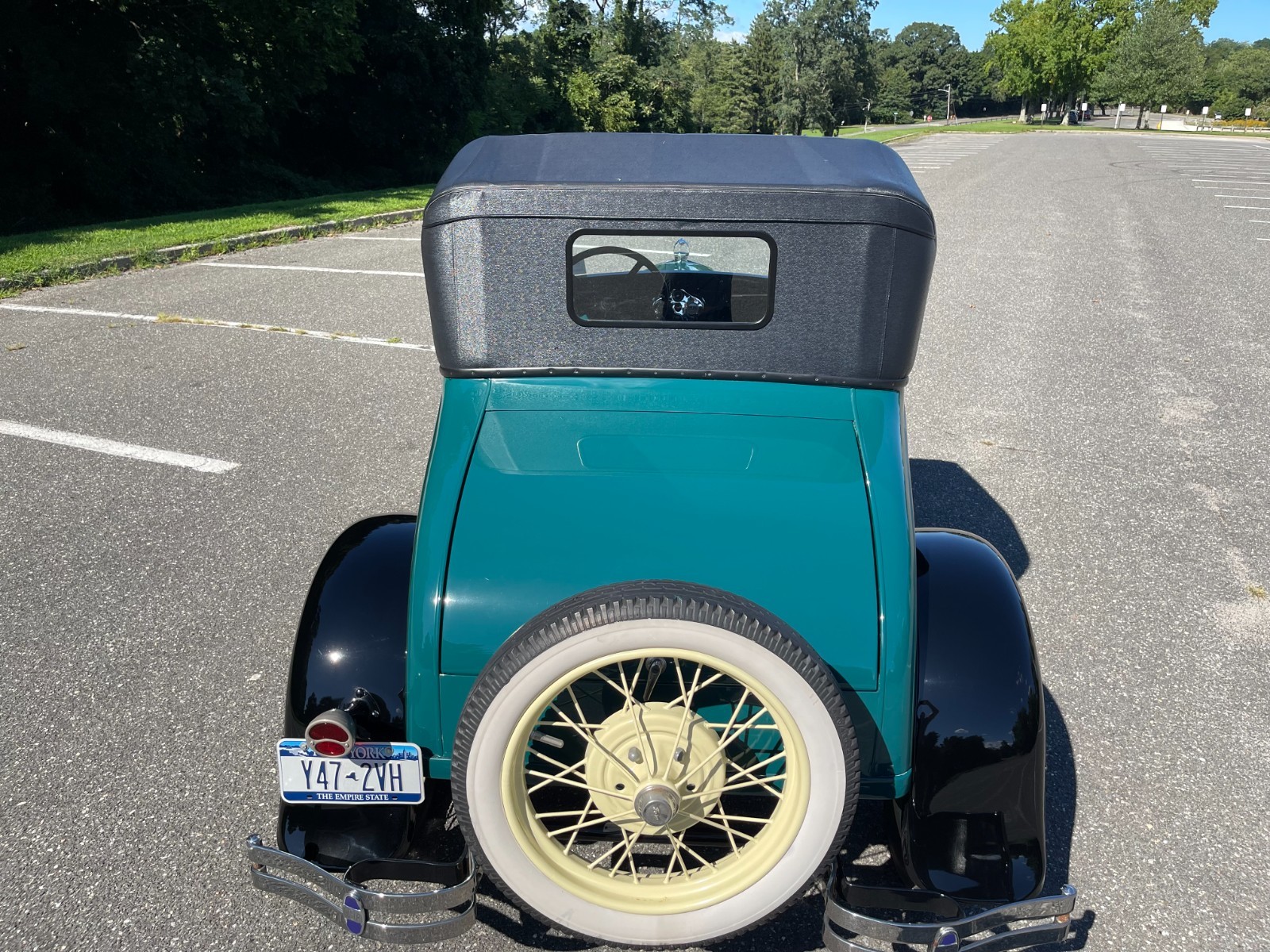 Ford-Model-A-1929-Business-Coupe-15