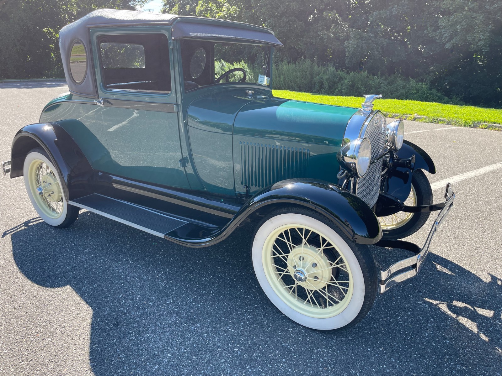 Ford-Model-A-1929-Business-Coupe-19