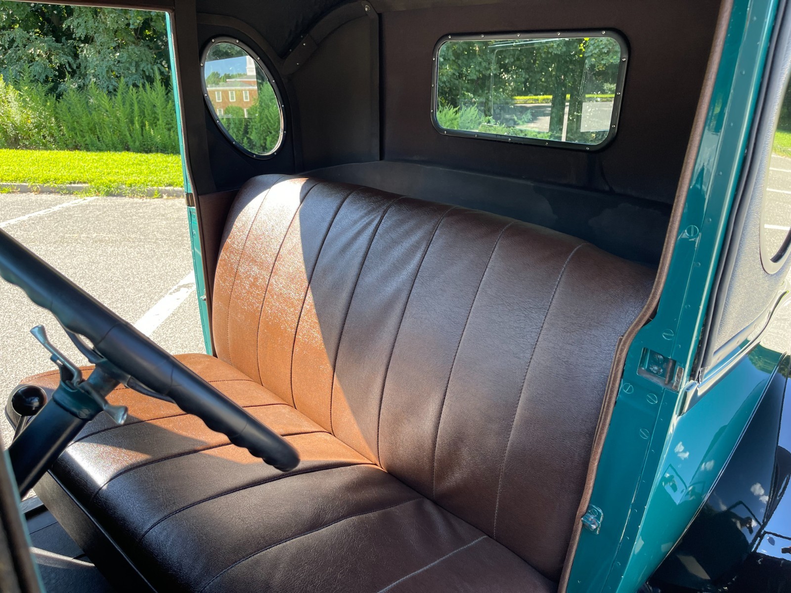 Ford-Model-A-1929-Business-Coupe-6