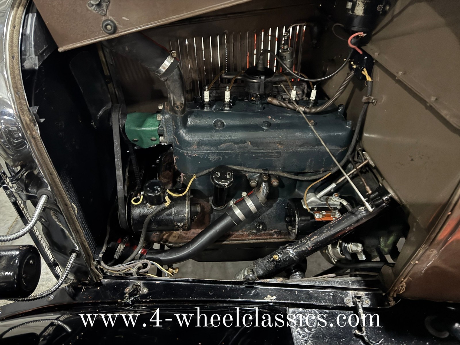 Ford-Model-A-1929-Convertible-11