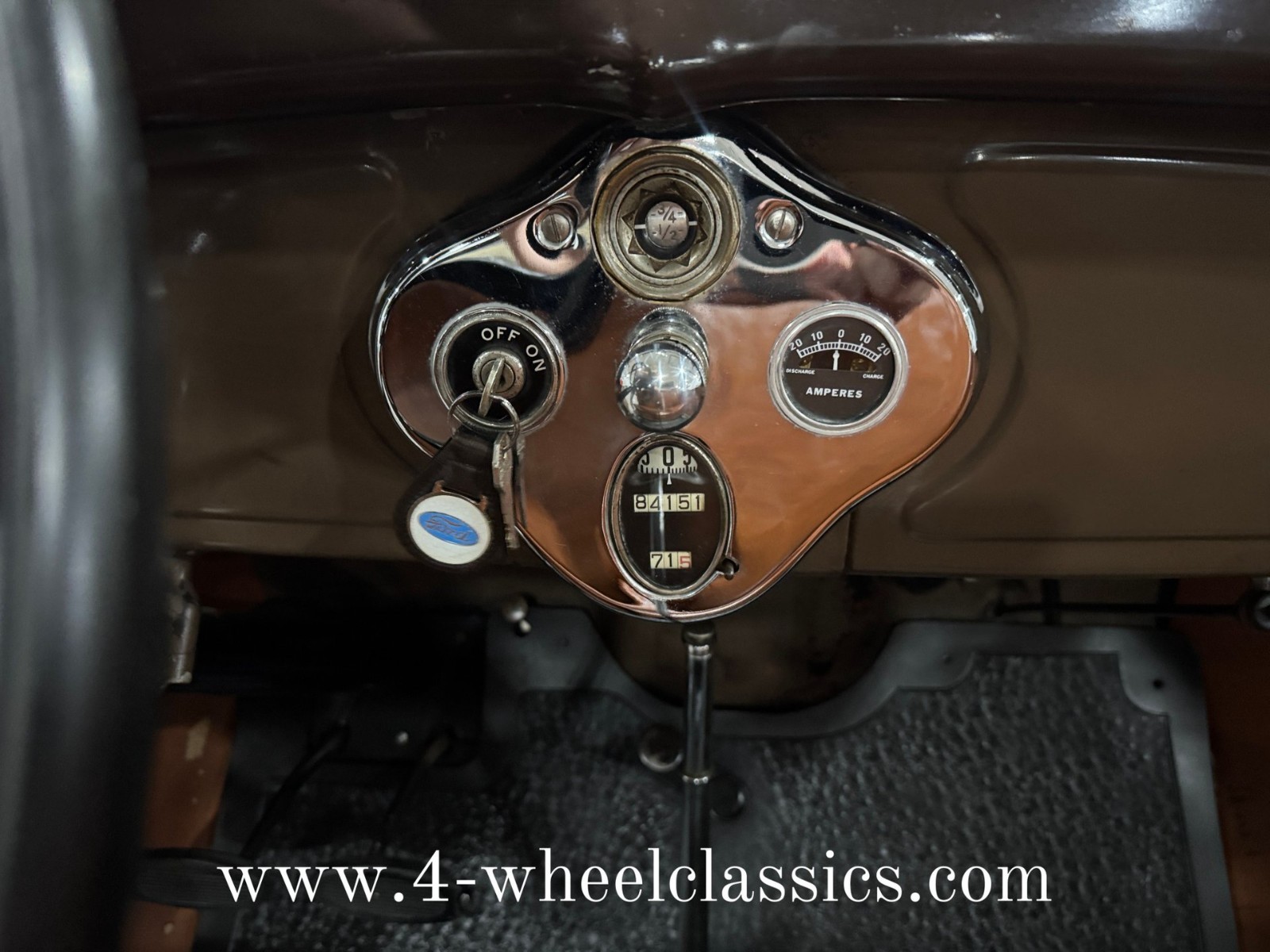 Ford-Model-A-1929-Convertible-14