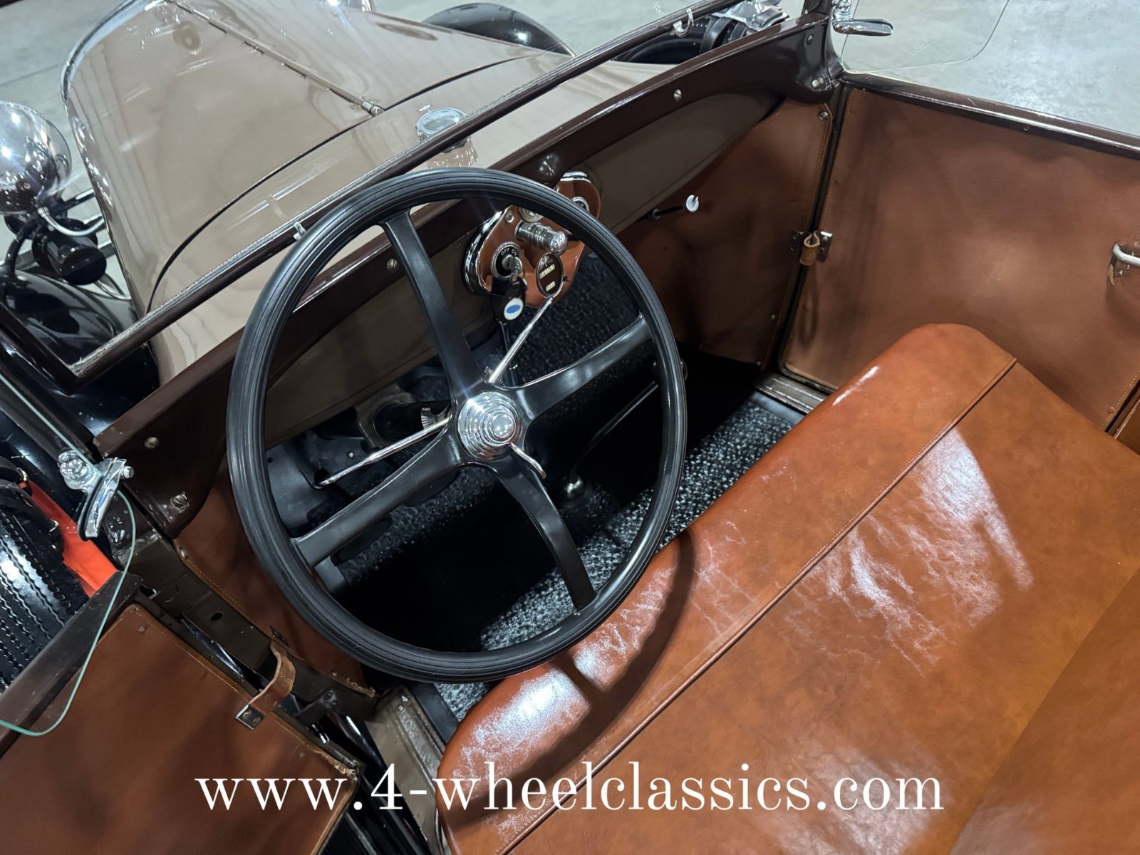 Ford-Model-A-1929-Convertible-15