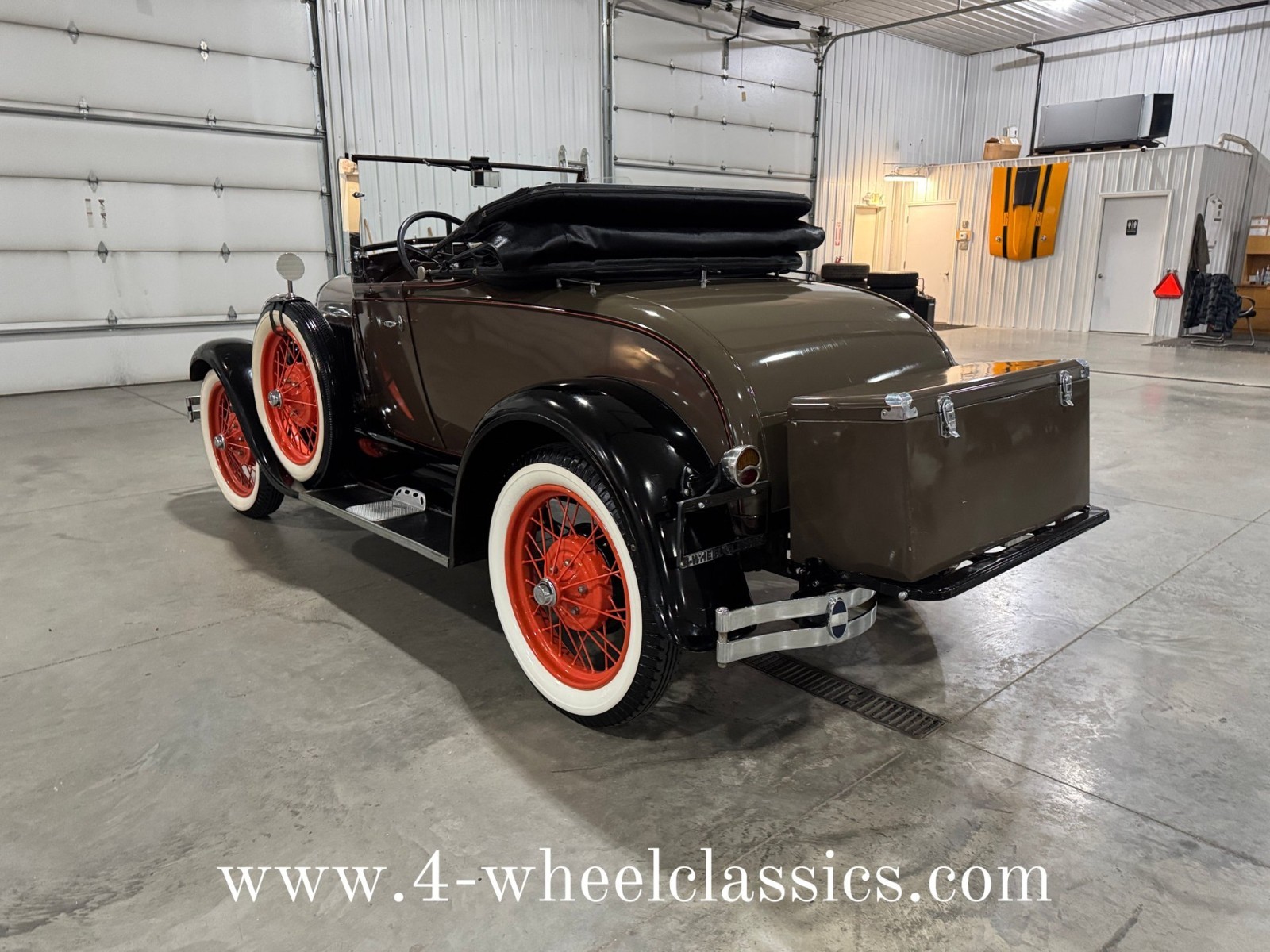 Ford-Model-A-1929-Convertible-2