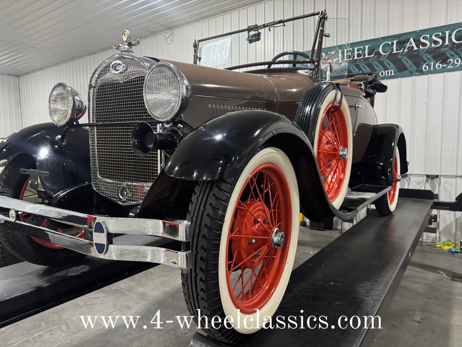 Ford-Model-A-1929-Convertible-27