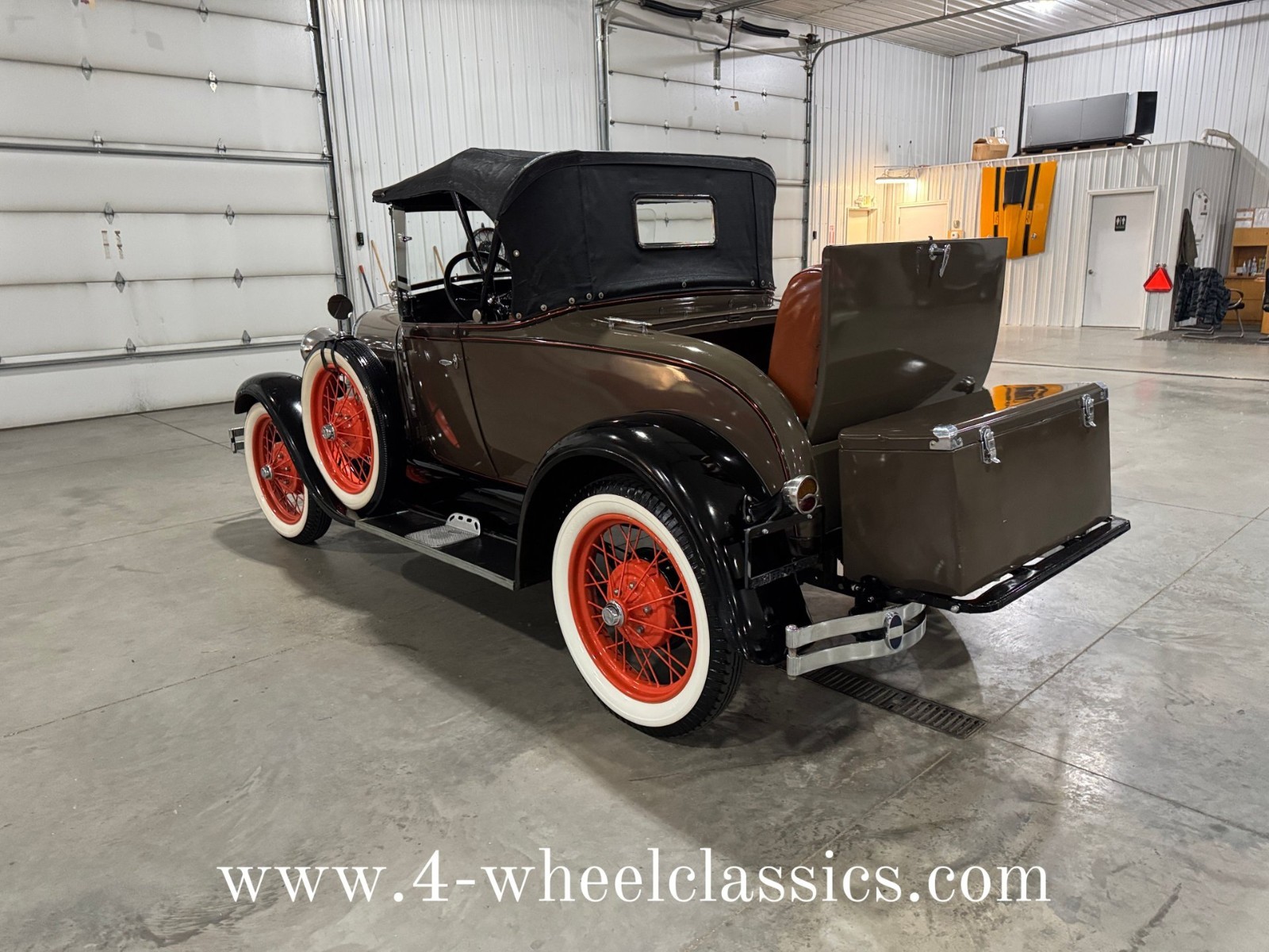 Ford-Model-A-1929-Convertible-28