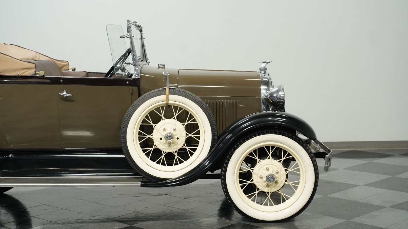 Ford-Model-A-1929-Roadster-24
