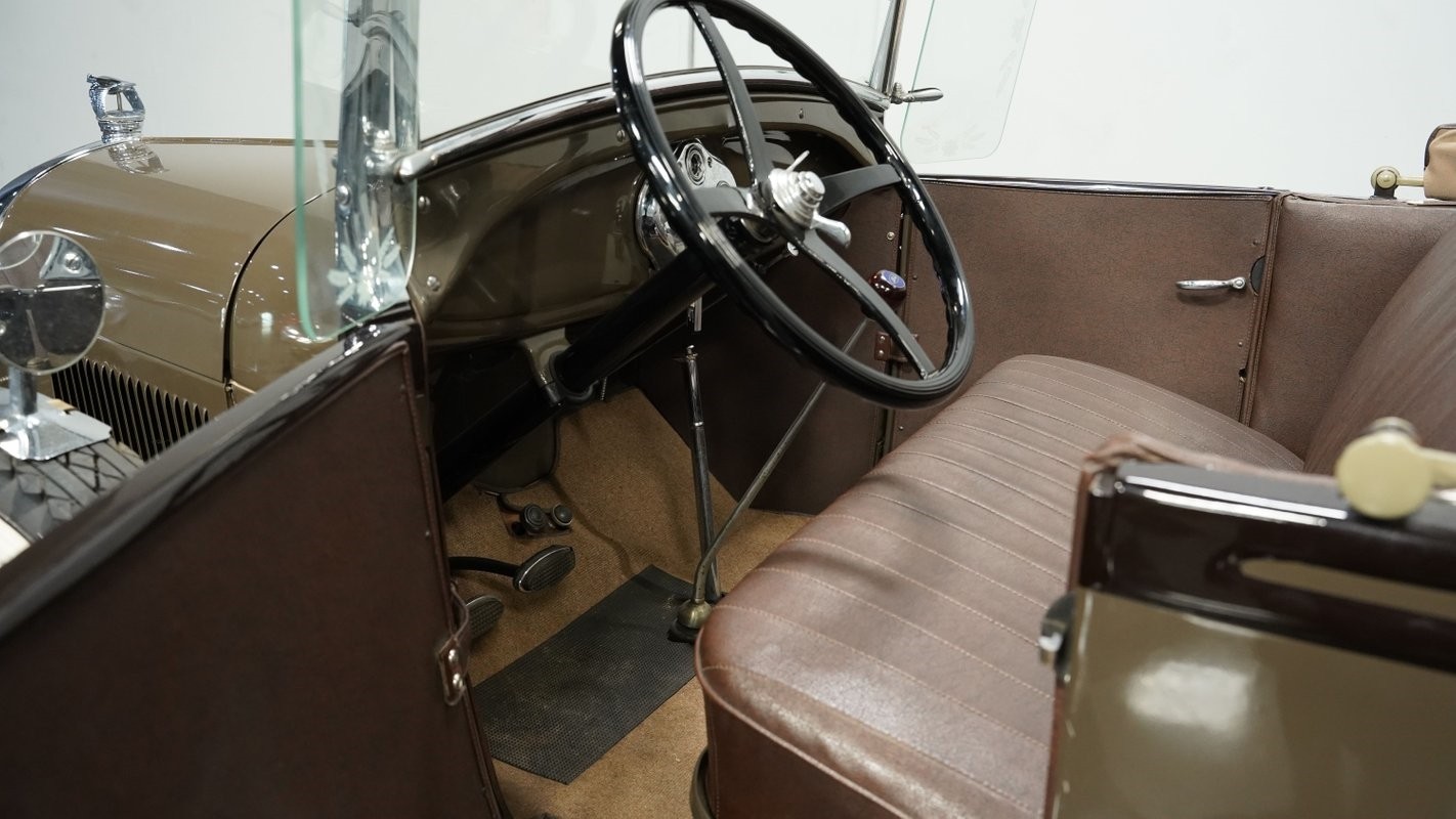 Ford-Model-A-1929-Roadster-4