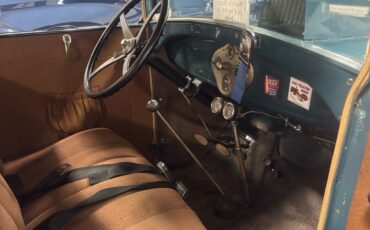 Ford-Model-A-1929-Sport-Coupe-10
