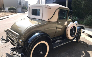 Ford-Model-A-1929-Sport-Coupe-11