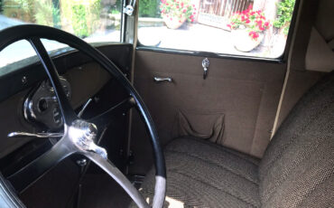 Ford-Model-A-1929-Sport-Coupe-19