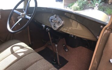Ford-Model-A-1929-Sport-Coupe-23