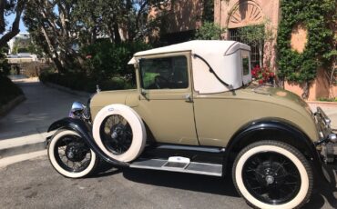 Ford-Model-A-1929-Sport-Coupe-3