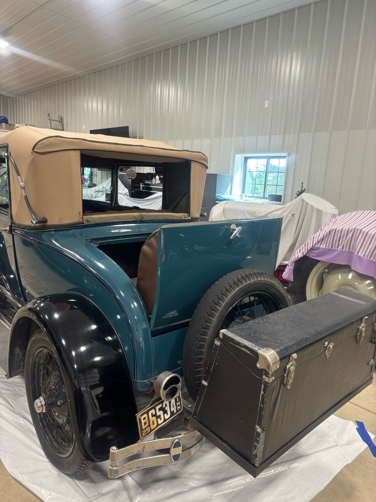 Ford-Model-A-1929-Sport-Coupe-9