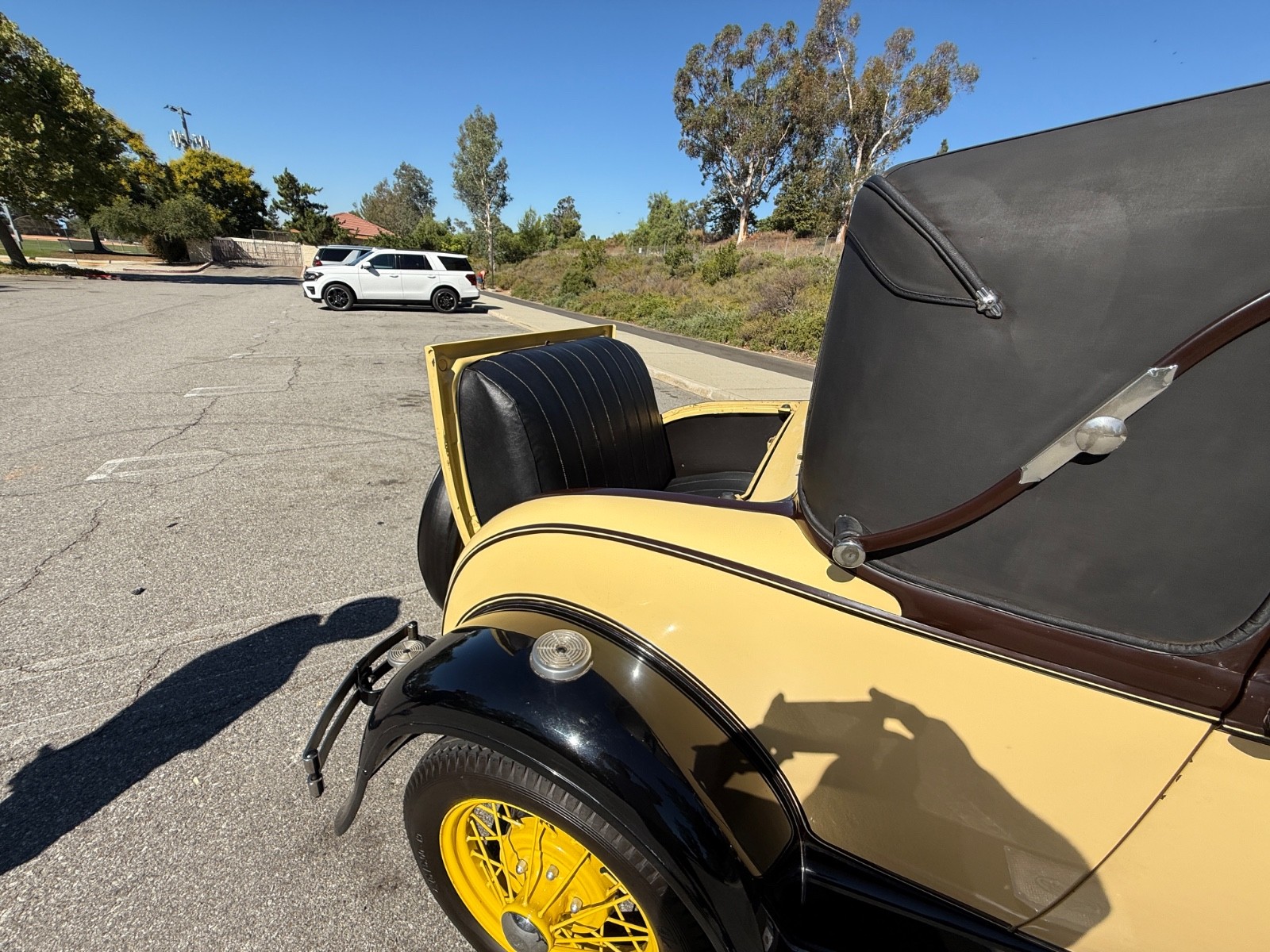 Ford-Model-A-1930-Coupe-12