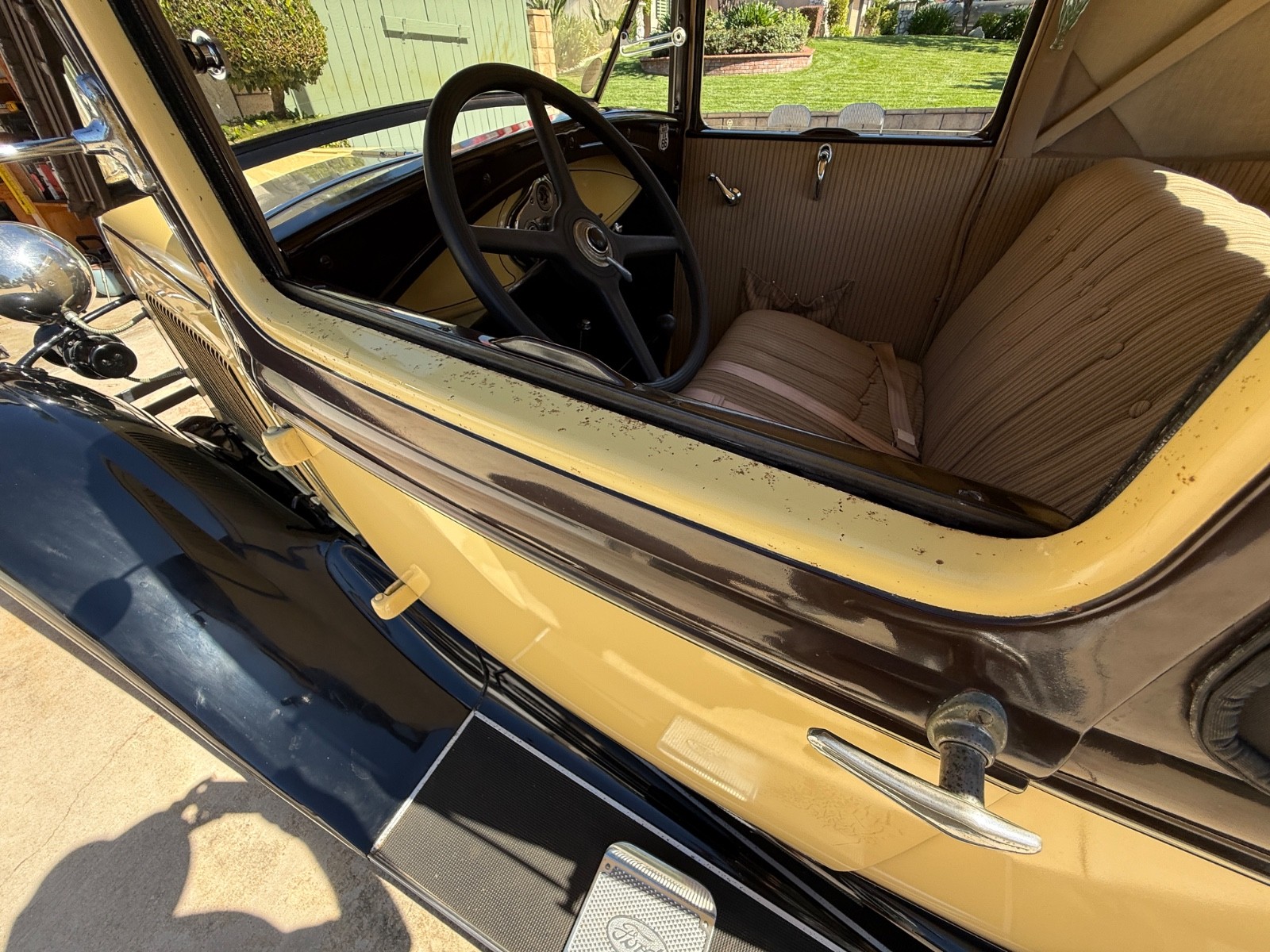 Ford-Model-A-1930-Coupe-33