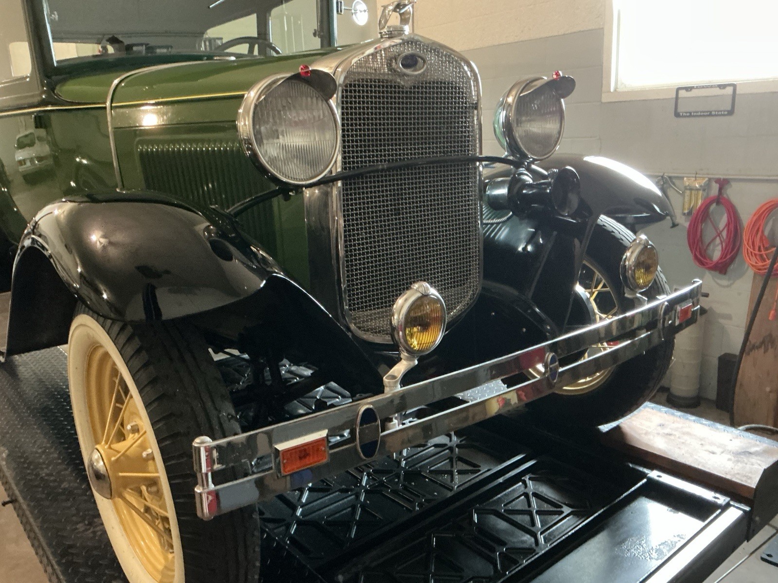 Ford-Model-A-1930-Tudor-8