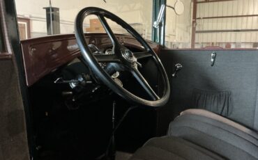 Ford-Model-A-1930-Tudor-9