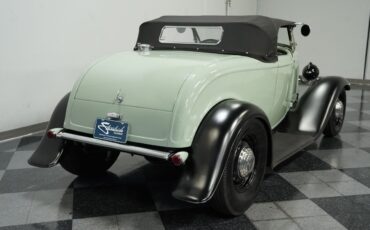 Ford-Model-B-1932-Convertible-10