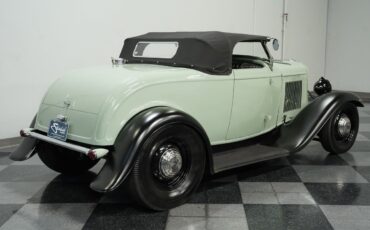 Ford-Model-B-1932-Convertible-11