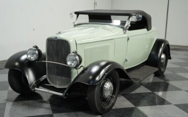 Ford-Model-B-1932-Convertible-16