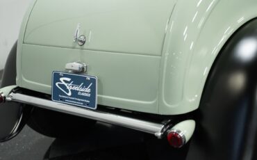Ford-Model-B-1932-Convertible-21