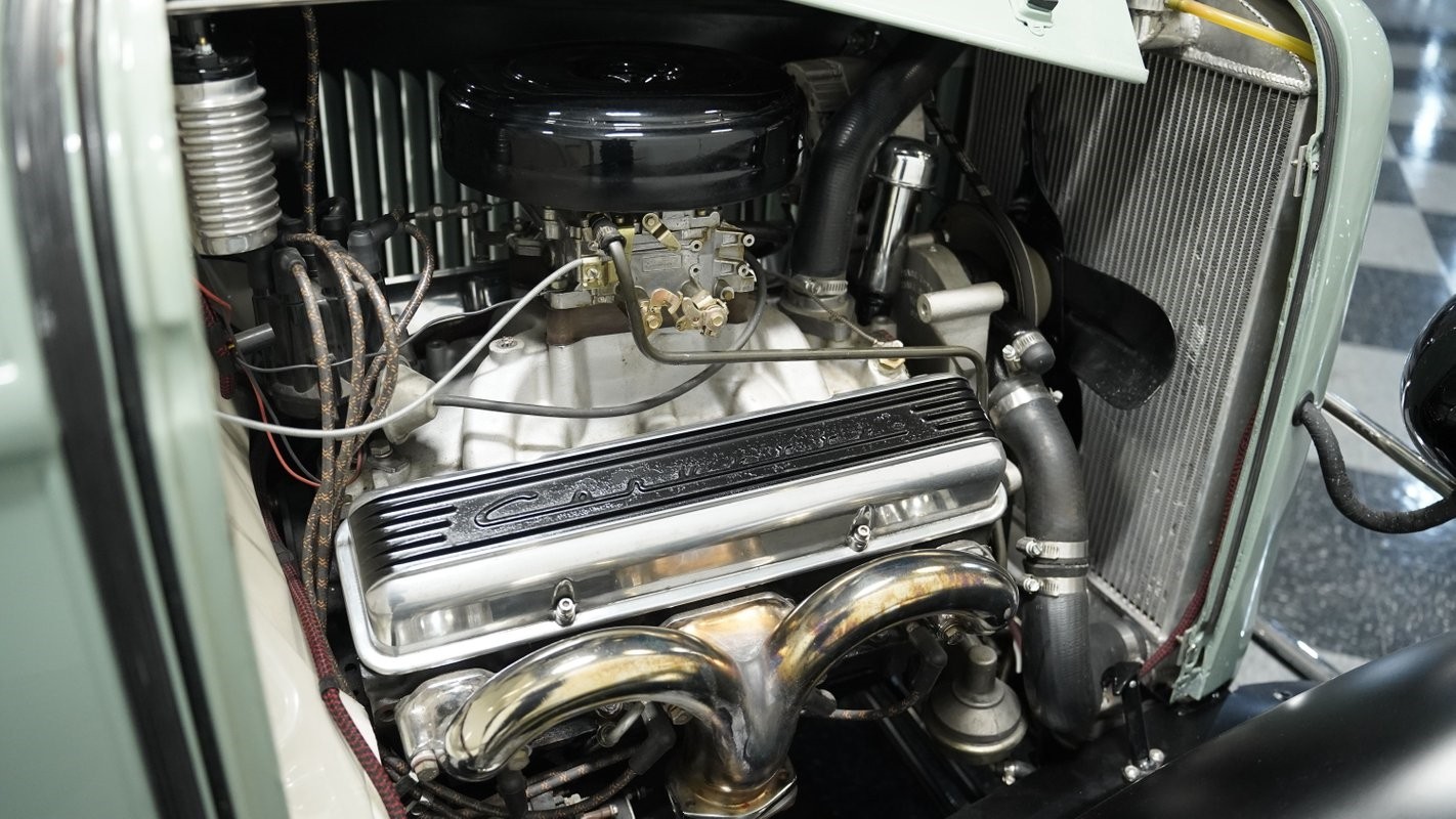 Ford-Model-B-1932-Convertible-28