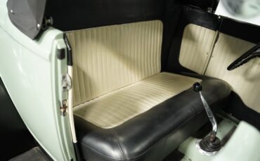 Ford-Model-B-1932-Convertible-35