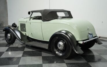 Ford-Model-B-1932-Convertible-7